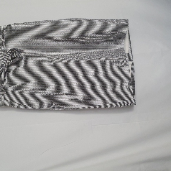 Ann Taylor Navy and White Striped Skirt With a matching Belt Size 4 - Picture 2 of 9